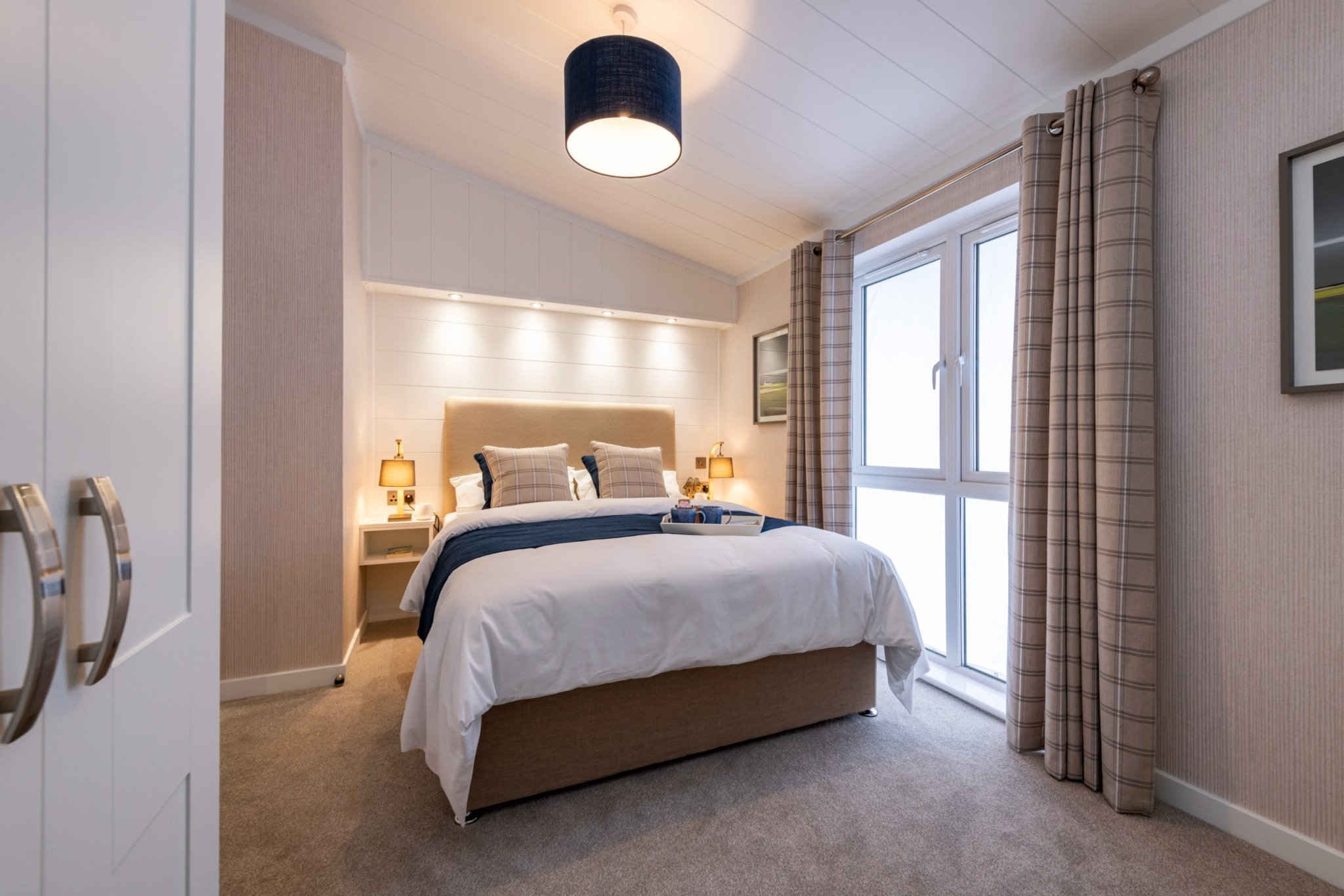 Omar Alderney Master Bedroom1 